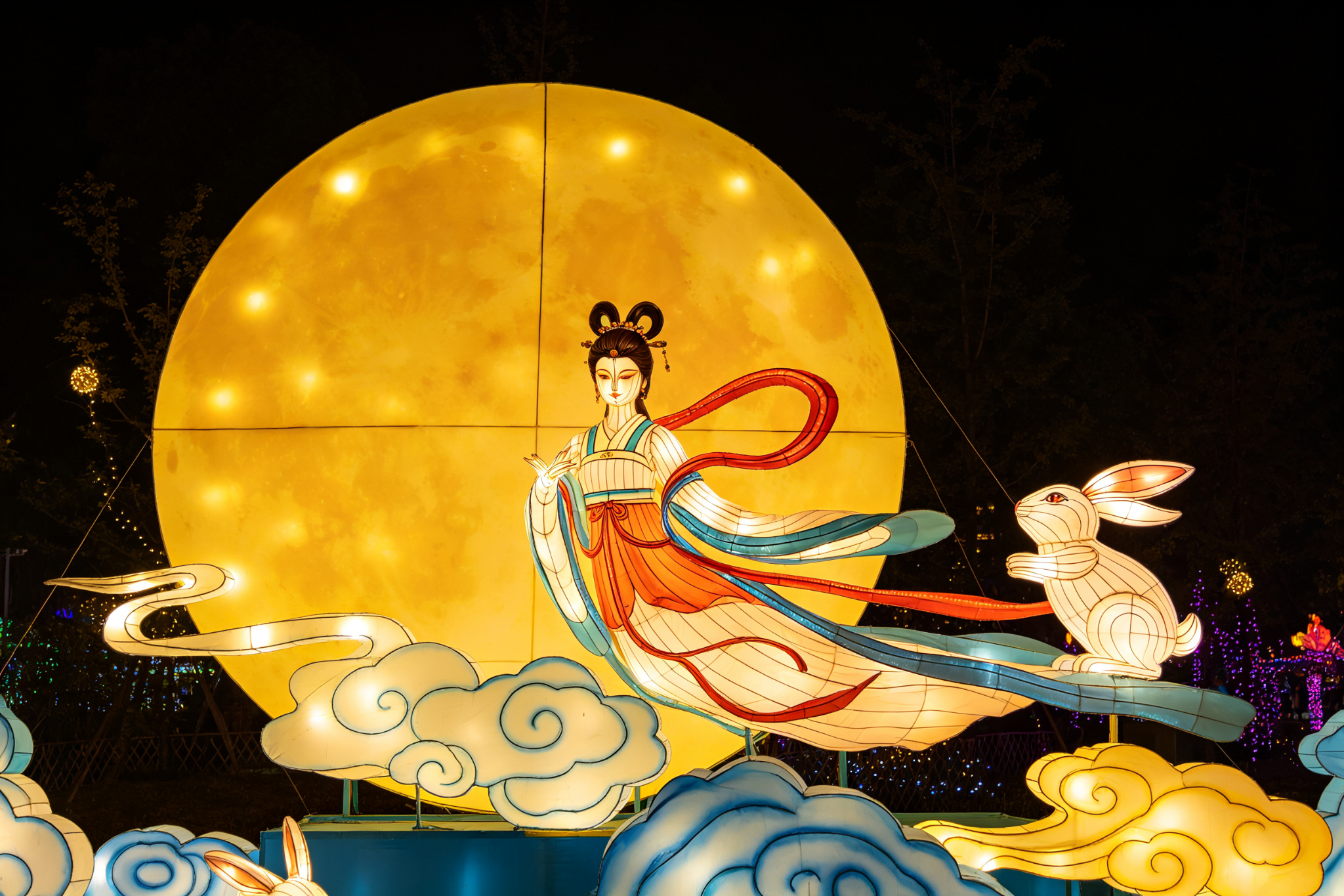 Lantern Festival Manufacturer vs Trading Company: Which to